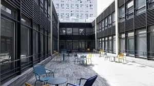 Relocation de 5000m² de bureaux à La Défense pour le compte d'EFIMMO 1