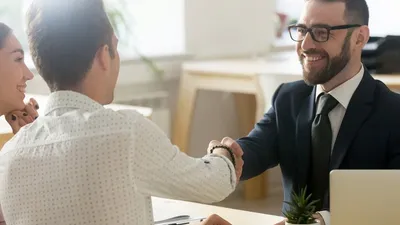 SCPI et assurance-vie : pourquoi loger ses parts en 2026 ?