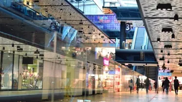 Qu'est-ce que les SCPI de rendement ont acheté en commerces en 2015 ?