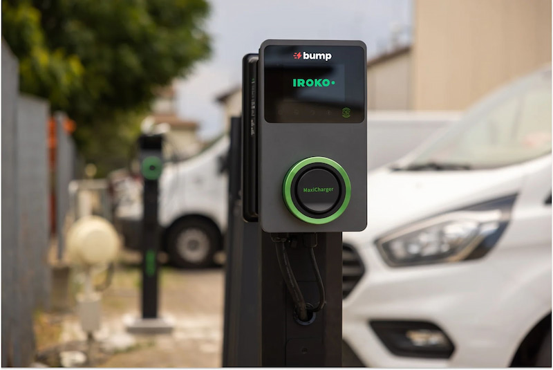 iroko-zen-equipe-ses-sites-de-bornes-de-recharge-electrique