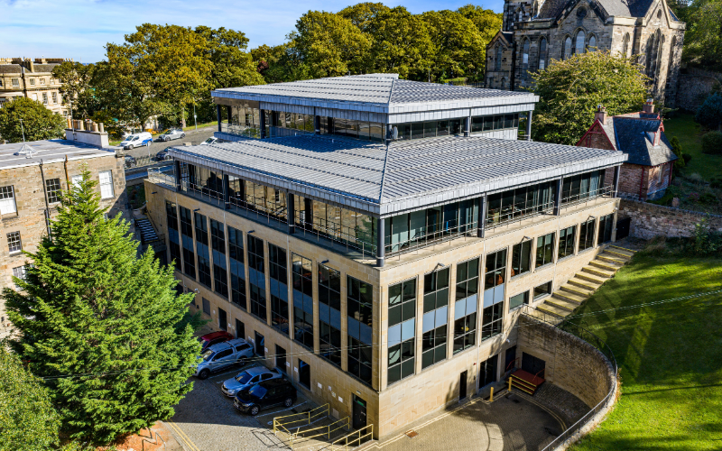 image SCPI Remake Live \: 4 nouvelles acquisitions pour clôturer 2025