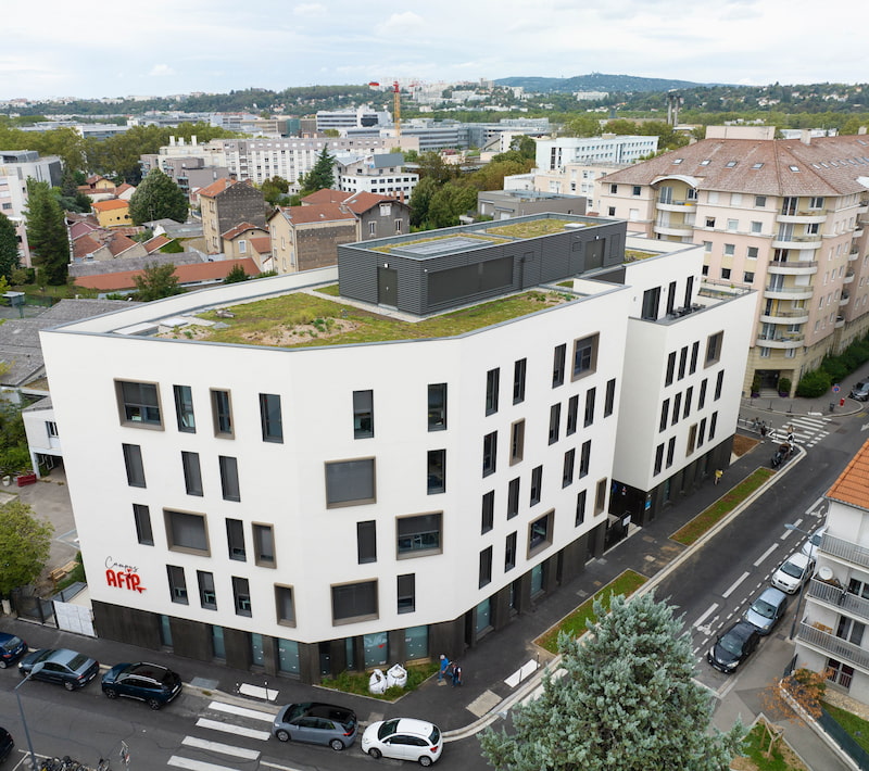 vinci-immobilier-et-paref-gestion-livrent-le-courteline-a-villeurbane