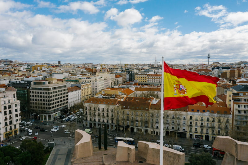 scpi-cristal-life-acquisition-d-un-immeuble-de-bureaux-en-espagne